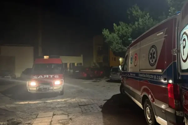 Nocna akcja ratunkowa w Osiu – strażacy z OSP pomagali zespołowi ratownictwa medycznego