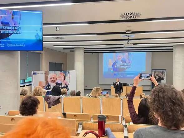 Nowe: biblioteka w Nowem szykuje zimową niespodziankę dla dorosłych w ramach Erasmusa