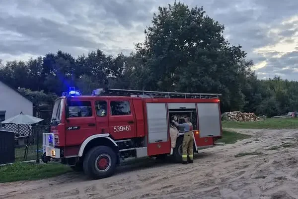 Interwencja OSP Jeżewo w Osłowie – wyjazd zastępu Renault