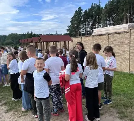 Święto Kropki w Szkole Podstawowej w Wosiu – kreatywny tydzień pełen wrażeń