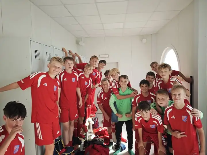 Grom Osie rozbił PAP Osielsko 6:1. Debiut Kajtka i Mikołaja