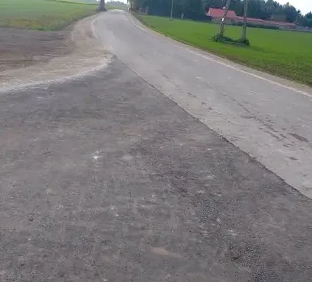 Nowa droga w Brzeźnie zakończona – Gmina Pruszcz podsumowuje inwestycję