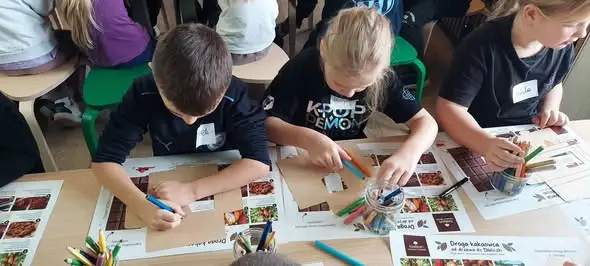 Warsztaty czekoladowe w Baumgart Kaffe – uczniowie z wizytą w Żołędowie