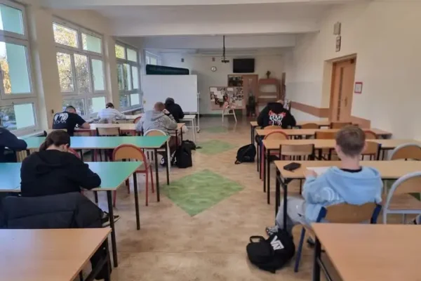 Szkolny konkurs „Jan Paweł II i Jego pontyfikat” – 13 uczniów w zmaganiach