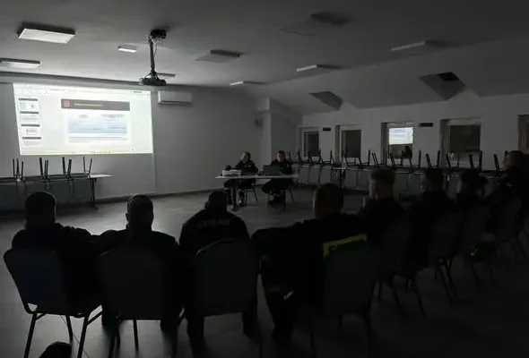 Strażacy z OSP Ratownik szkolili się z obsługi sprzętu pomiarowego