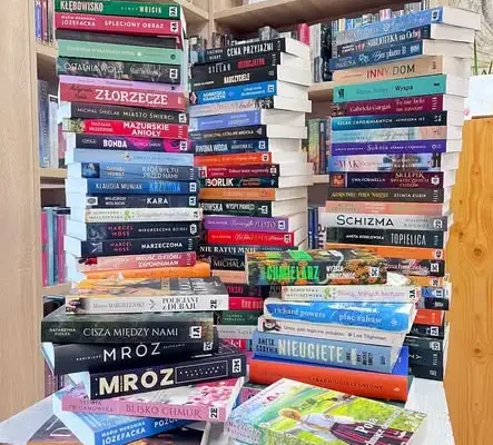 Nowe książki w bibliotece w Nowem dzięki dofinansowaniu z Biblioteki Narodowej